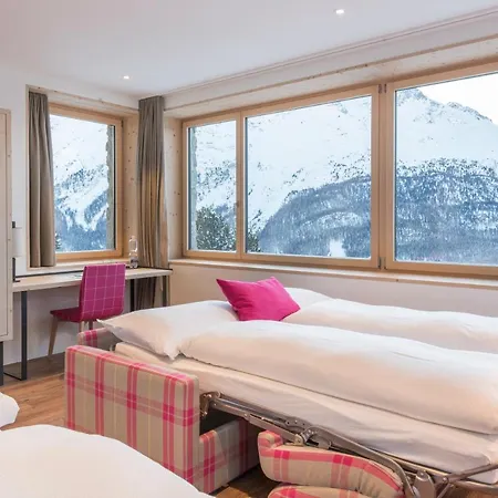 Отель Randolins Familienresort 3*