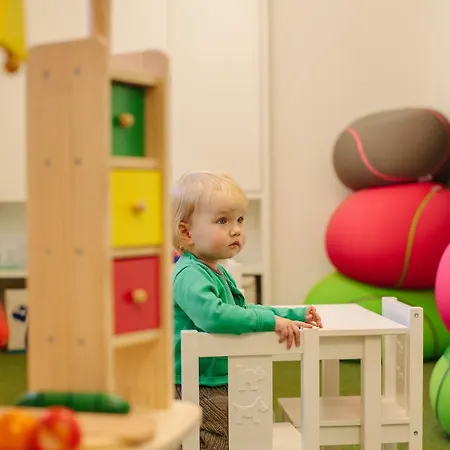 Randolins Familienresort Отель Санкт-Мориц