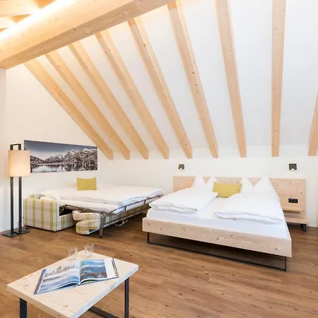 Randolins Familienresort Отель Санкт-Мориц